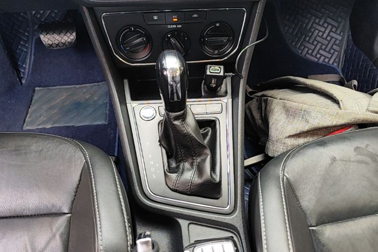 Volkswagen Lavida 2017 #14 Volkswagen Lavida 2017 car image #14