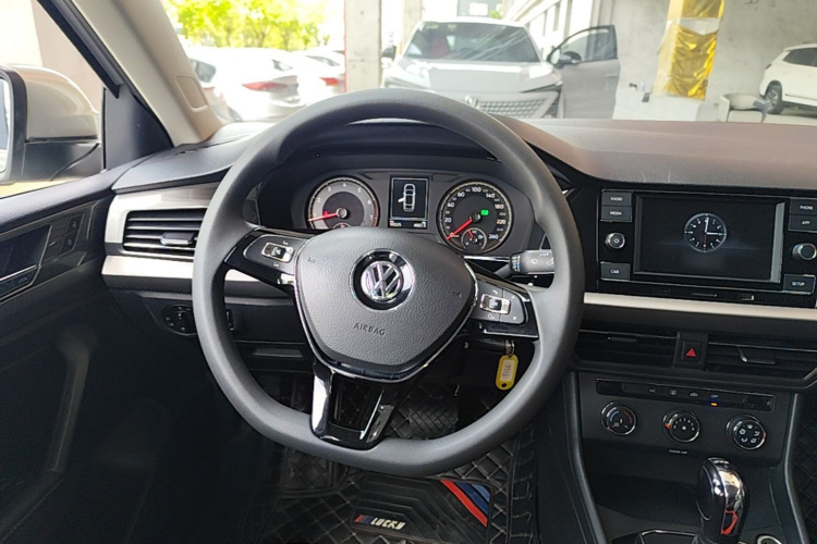 Volkswagen Lavida 2019 #11 Volkswagen Lavida 2019 car image #11