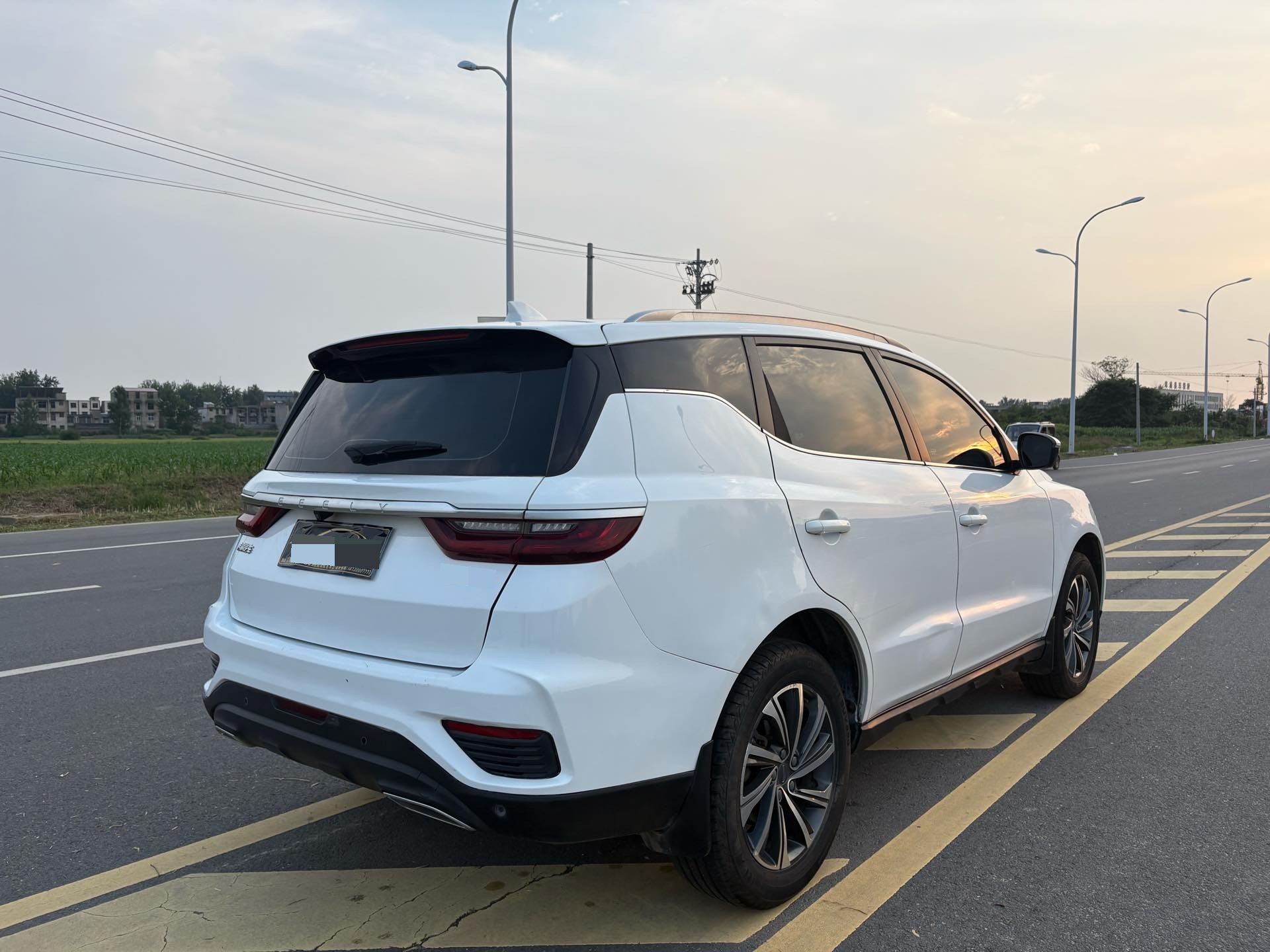GEELY Vision X6 2020 car image #8