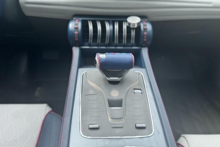 BYD Yuan Plus 2023 изображение автомобиля #21