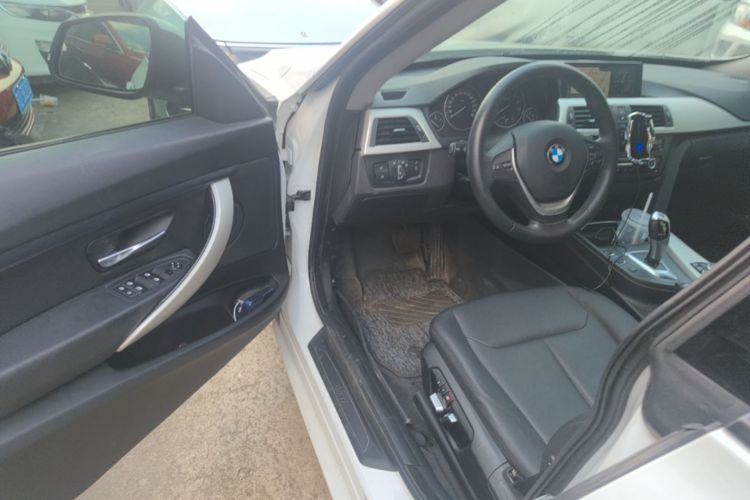 BMW 3 Series GT 2016 #16 BMW 3 Series GT 2016 immagine di auto #16