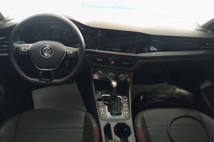 Volkswagen Bora 2022 car image #10