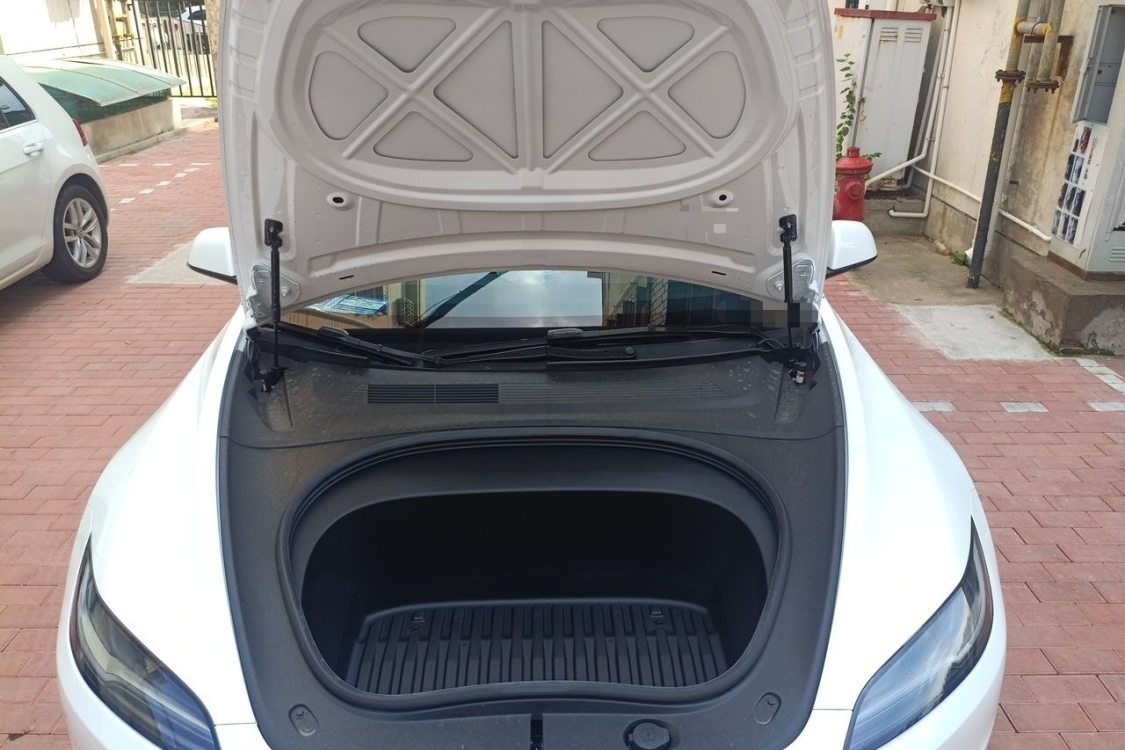 Tesla Model 3 2026 #10 Tesla Model 3 2026 car image #10