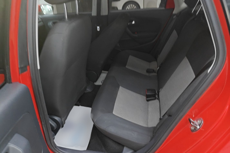 Volkswagen Polo 2018 car image #17