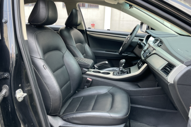 GEELY Emgrand GL 2016 #21 GEELY Emgrand GL 2016 car image #21