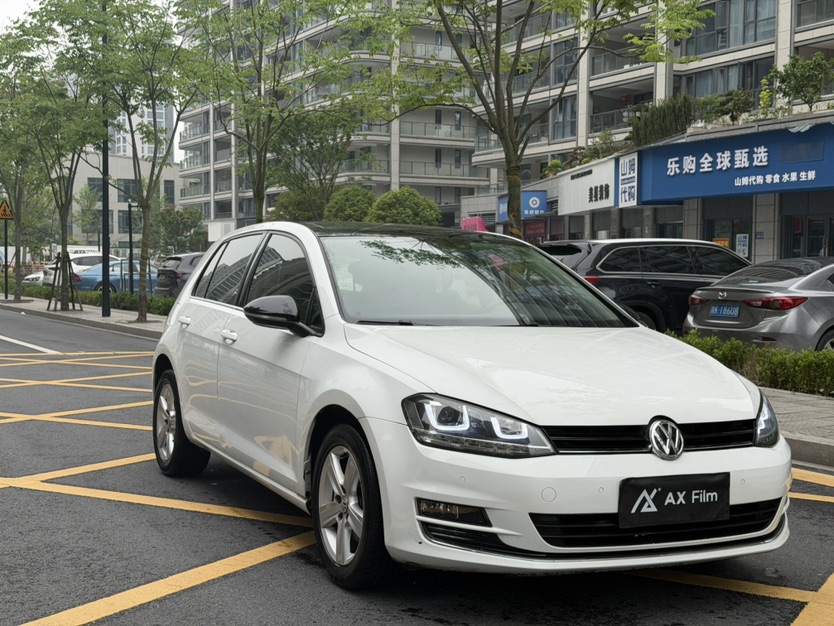 Volkswagen Golf 2017 car image #3