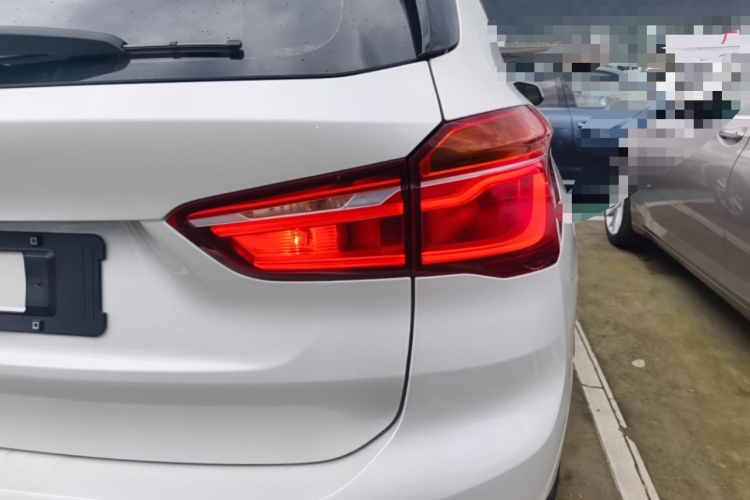 BMW X1 2017 car image #8