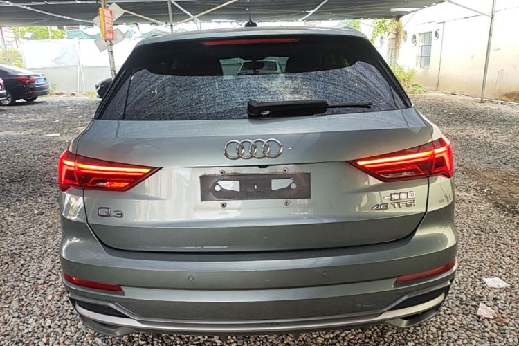 Audi Q3 2021 #4 Audi Q3 2021 صورة سيارة #4