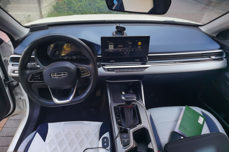 GEELY Emgrand 2022 #7 GEELY Emgrand 2022 car image #7