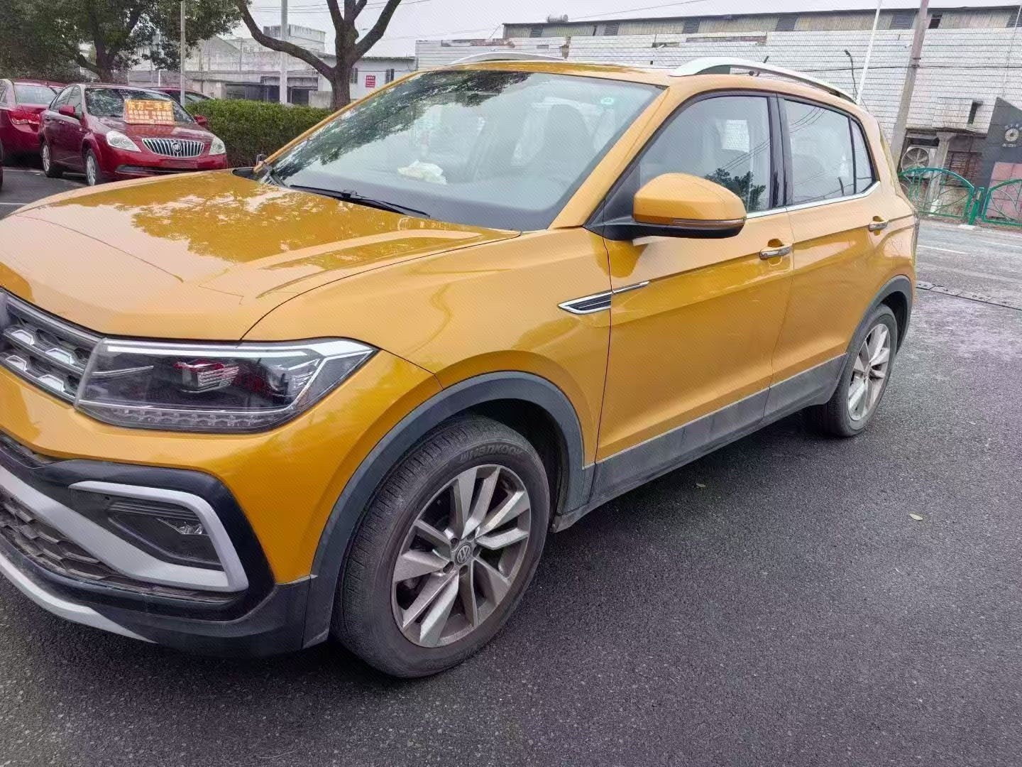 Volkswagen T-Cross 2021 car image 