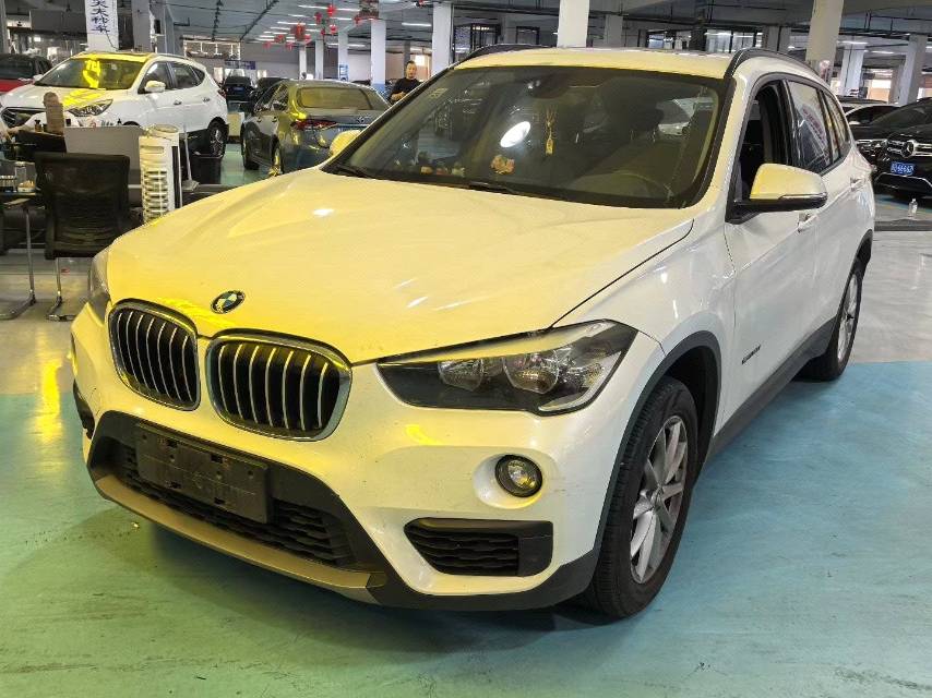 BMW X1 2018 BMW X1 2018 car image