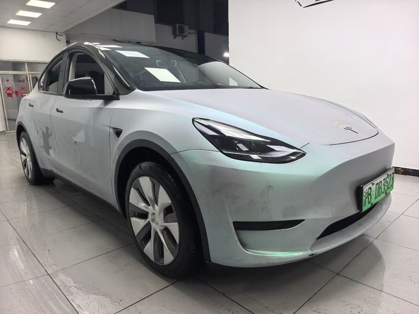Tesla Model Y 2022 car image #3