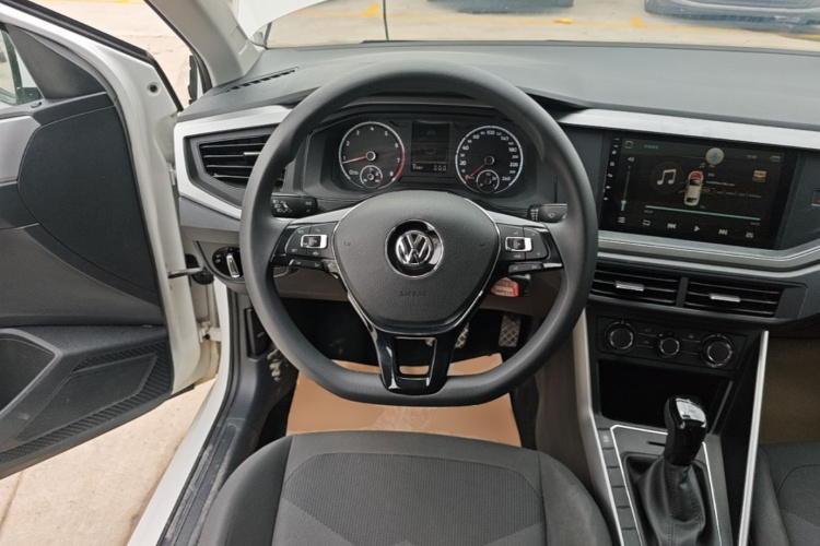 Volkswagen Polo 2020 #11 Volkswagen Polo 2020 car image #11