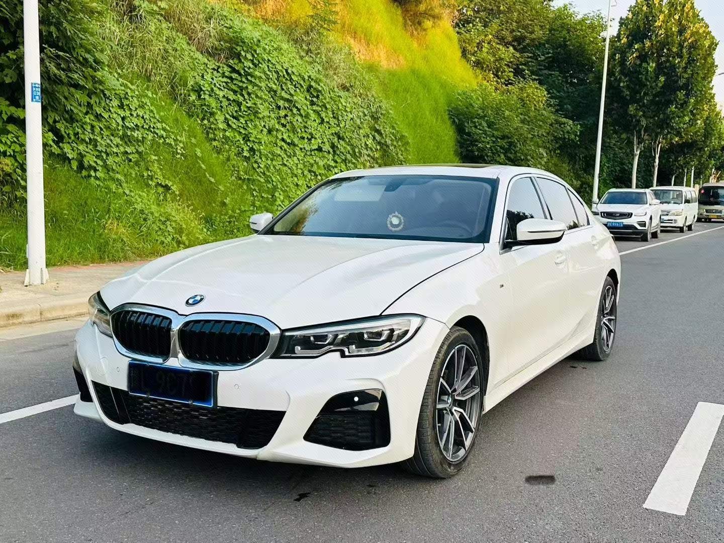 BMW 3 Series 2022 car image 