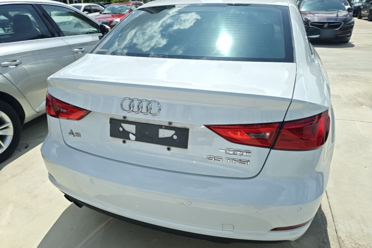 Audi A3 2015 car image #6