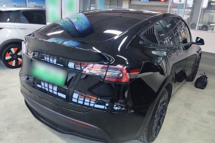 Tesla Model Y 2021 #7 Tesla Model Y 2021 car image #7
