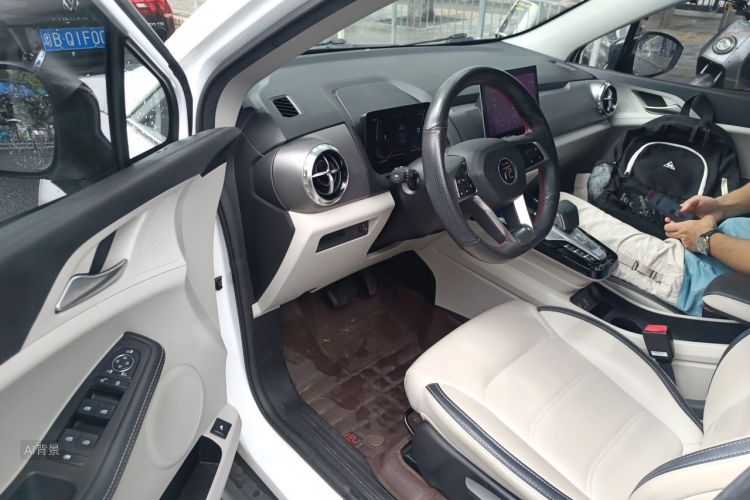 BYD Yuan Pro 2021 #18 BYD Yuan Pro 2021 car image #18
