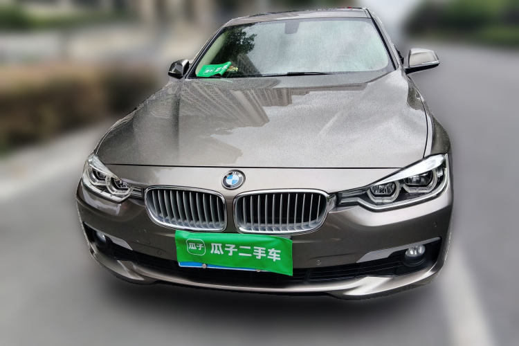 BMW 3 Series 2018 #3 BMW 3 Series 2018 car image #3