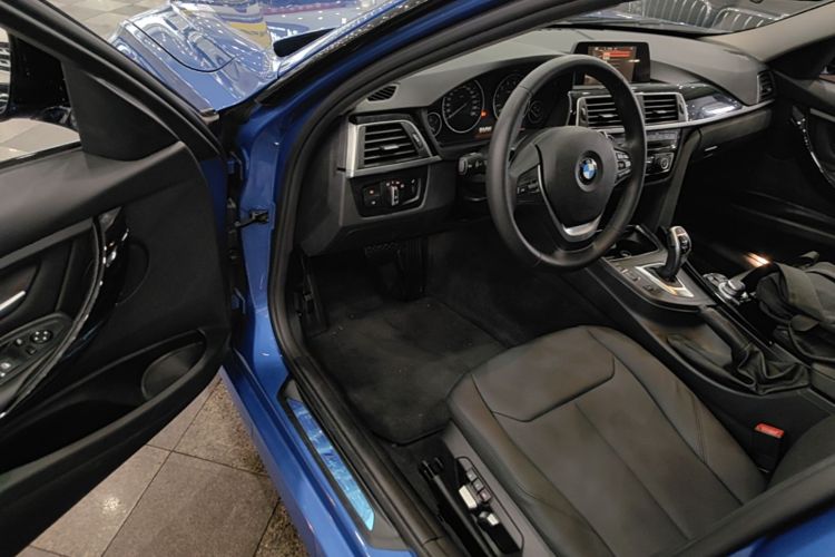 BMW 3 Series 2016 #16 BMW 3 Series 2016 car image #16