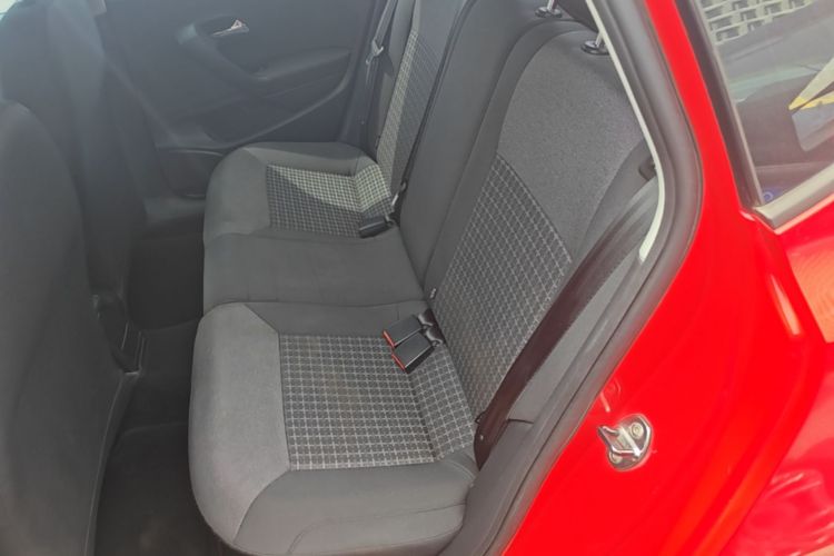 Volkswagen Polo 2015 #17 Volkswagen Polo 2015 car image #17