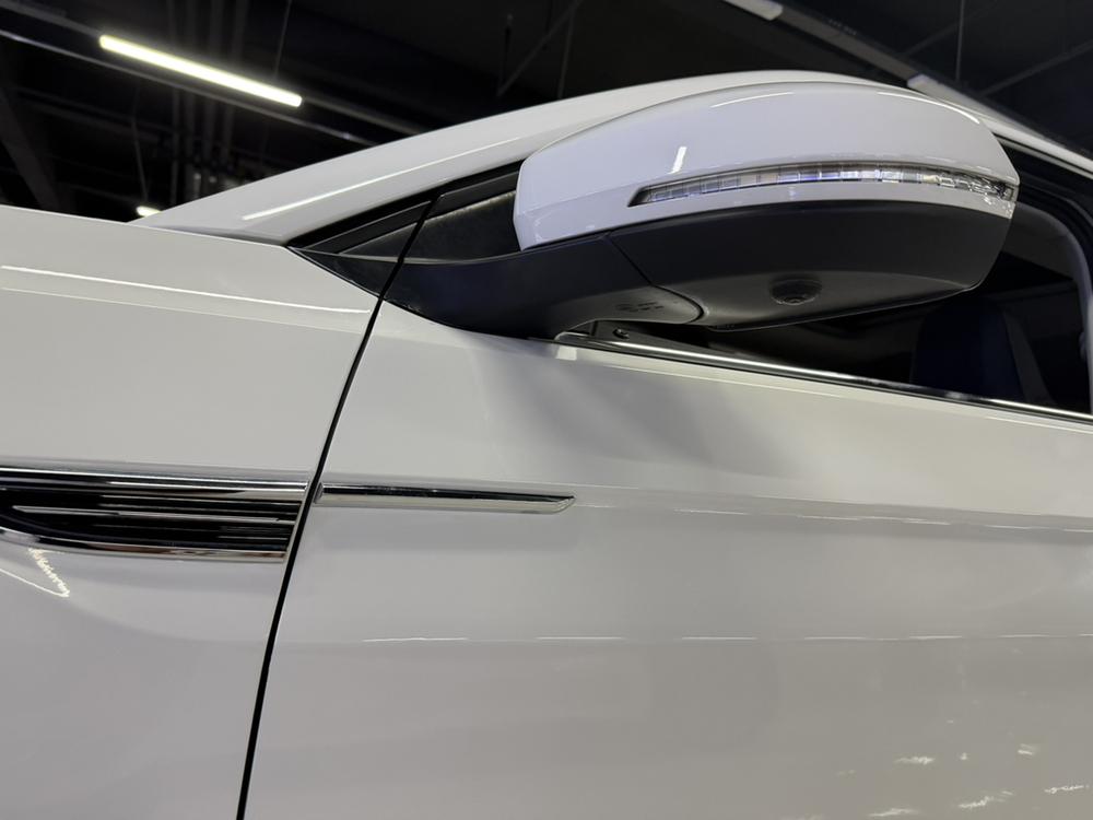 Volkswagen T-Cross 2020 car image #9