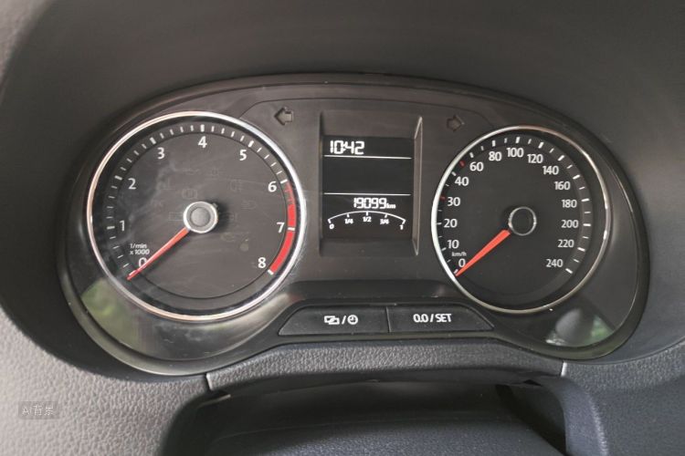 Volkswagen Polo 2017 #13 Volkswagen Polo 2017 car image #13