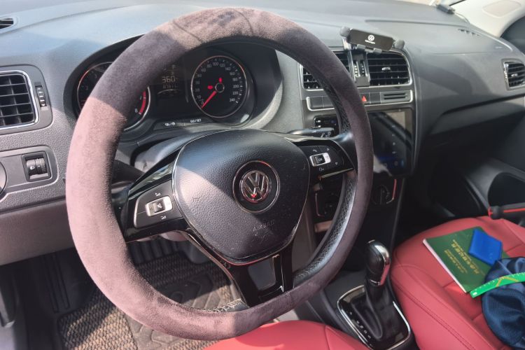 Volkswagen Polo 2017 #15 Volkswagen Polo 2017 car image #15