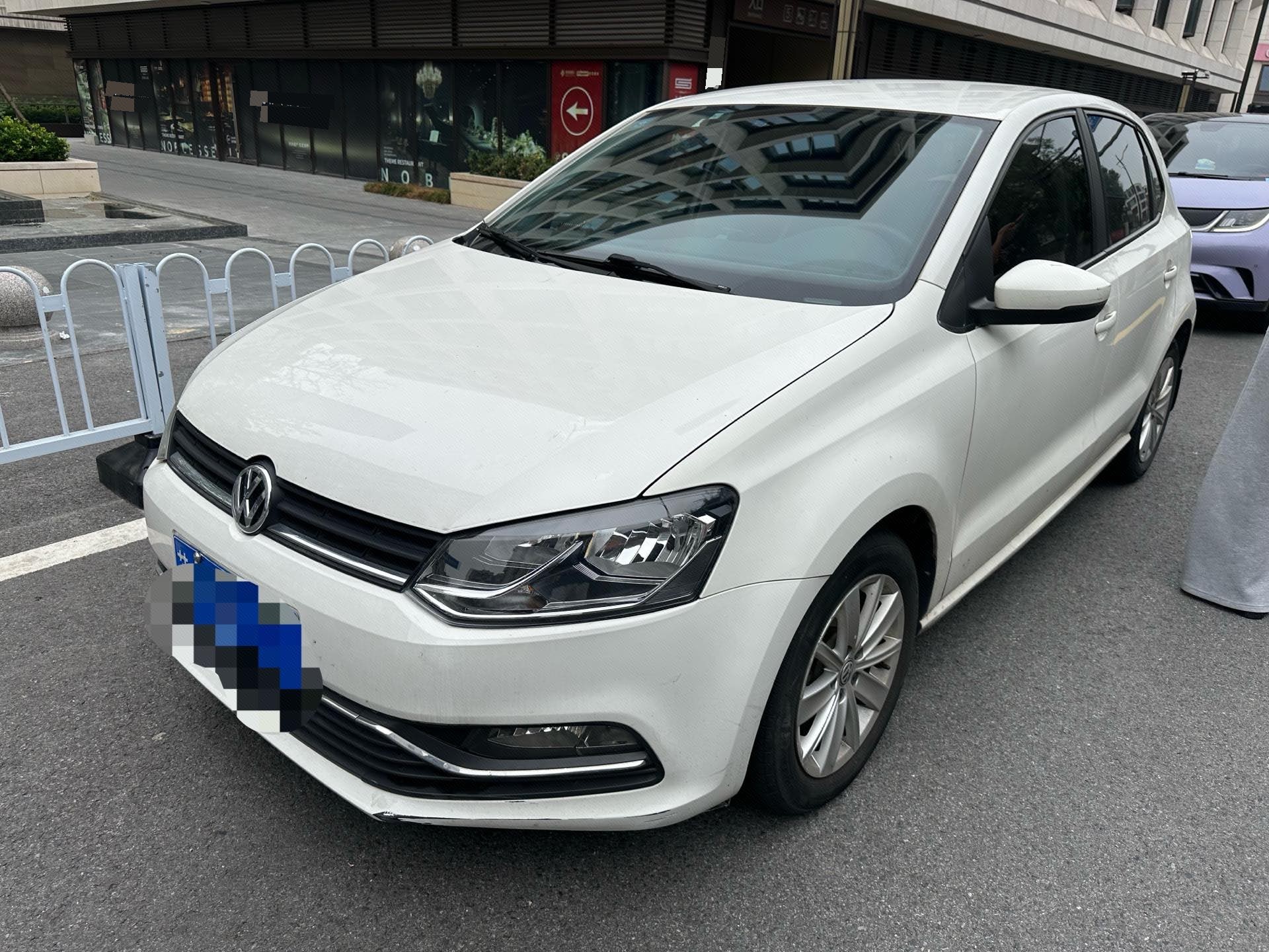 Volkswagen Polo 2014 Volkswagen Polo 2014 car image