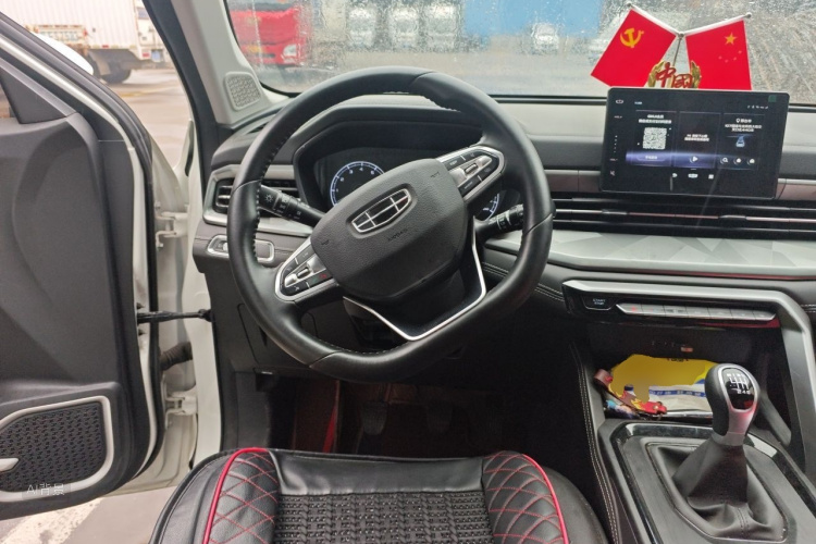 GEELY Vision X6 2022 immagine di auto #12