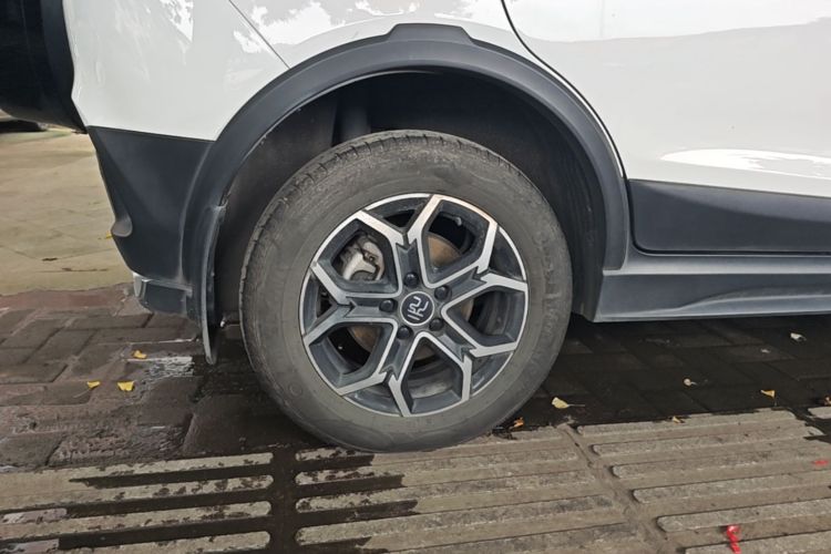 BYD Yuan Pro 2022 car image #10