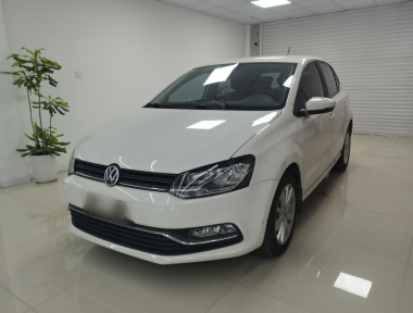 Volkswagen Polo 2015 Volkswagen Polo 2015 car image