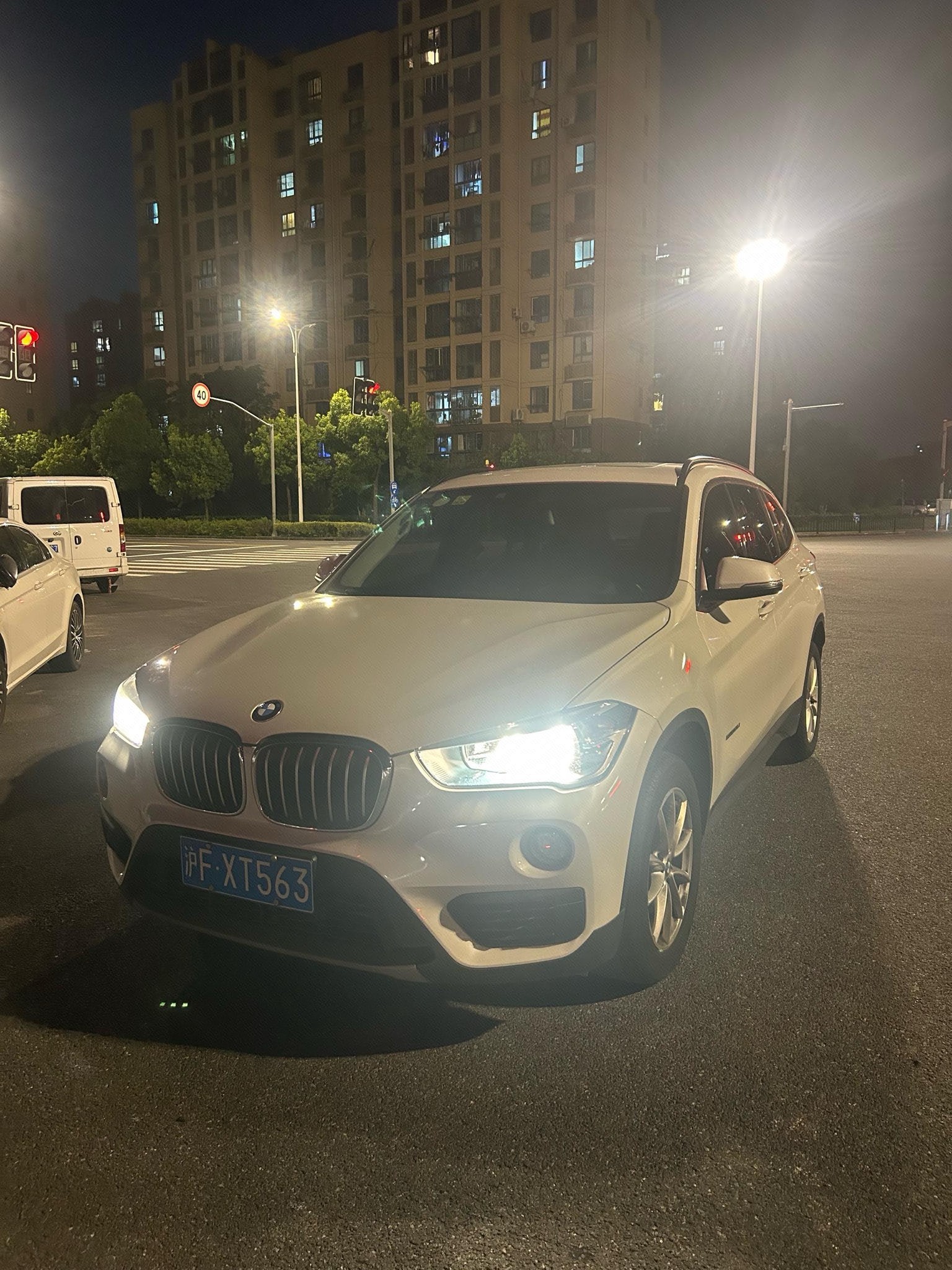 BMW X1 2016 car image 