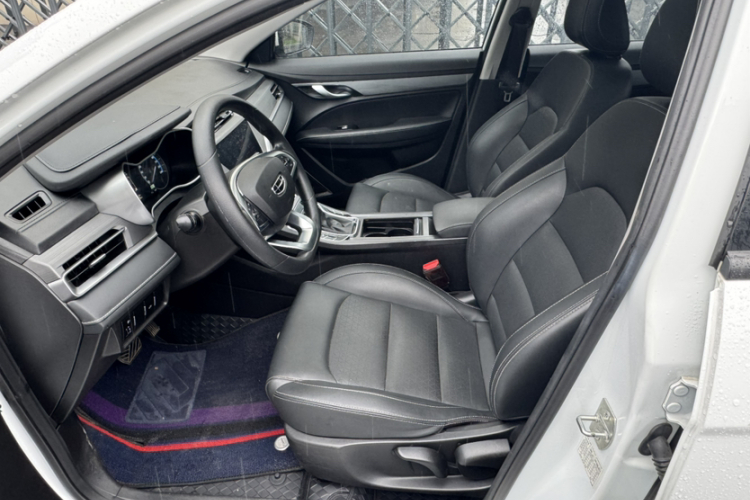 GEELY Emgrand 2020 car image #21