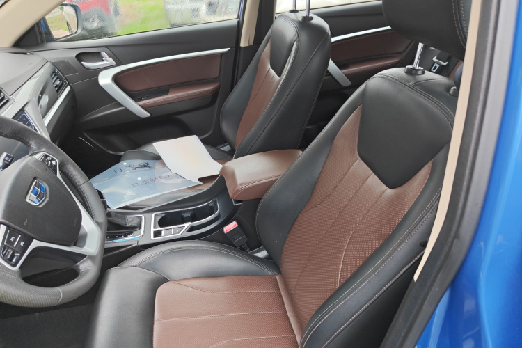 GEELY Emgrand 2017 car image #15