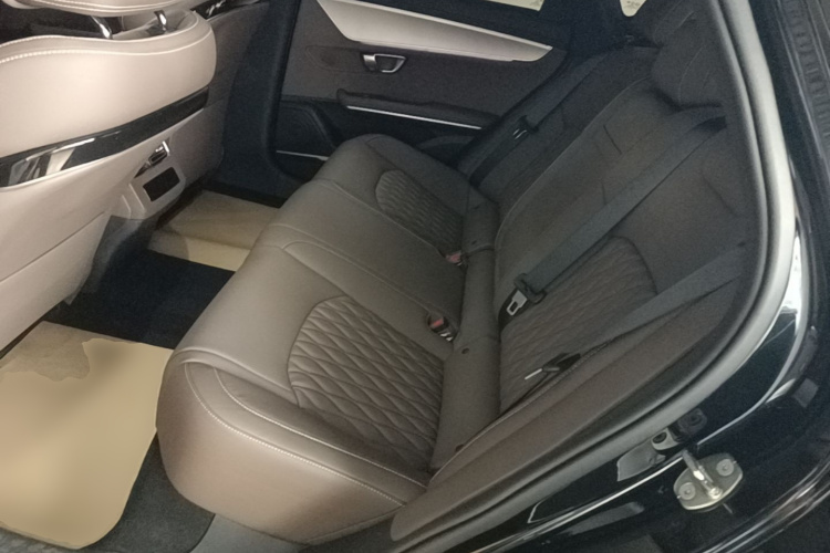 BYD Han 2025 #17 BYD Han 2025 immagine di auto #17