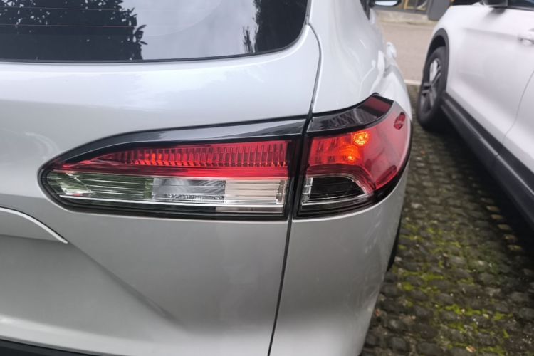 Toyota Corolla Cross 2023 immagine di auto #8