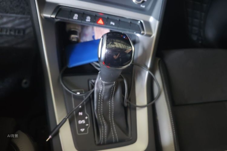 Audi Q3 2019 #16 Audi Q3 2019 car image #16