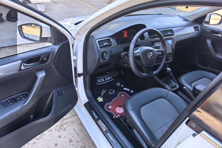 Volkswagen Santana 2018 #21 Volkswagen Santana 2018 car image #21