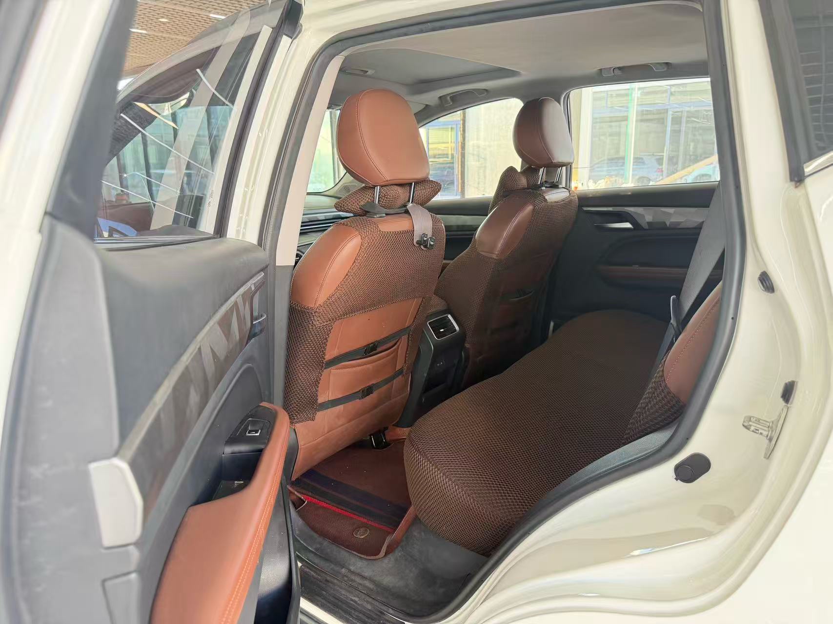 GEELY Vision X6 2022 car image #9