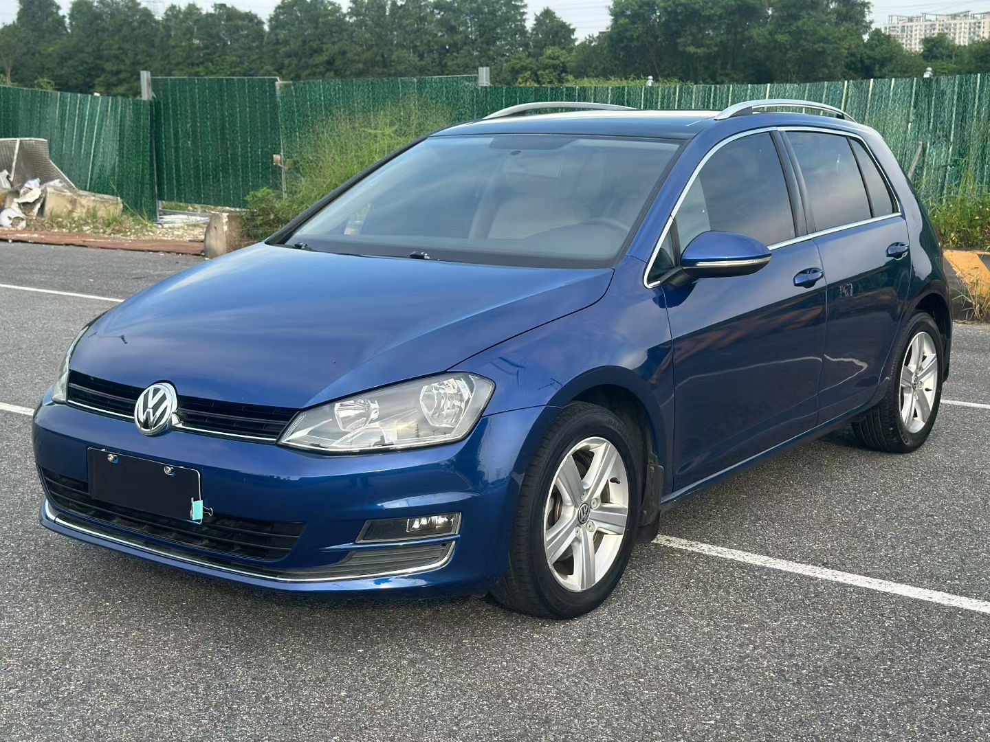 Volkswagen Golf 2015 car image 