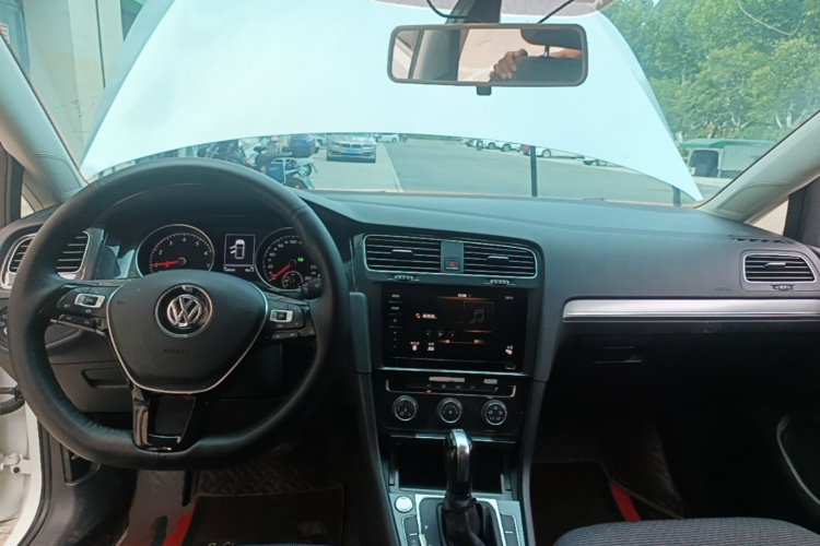 Volkswagen Golf 2020 #10 Volkswagen Golf 2020 car image #10