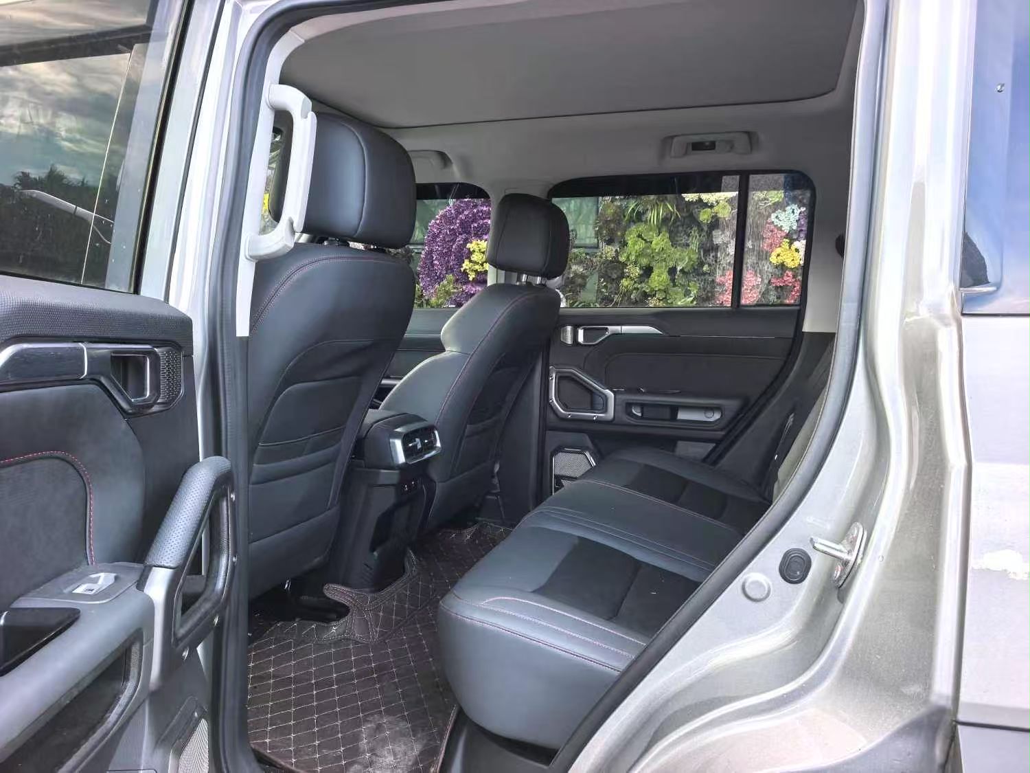Jetour Traveller 2024 car image #6
