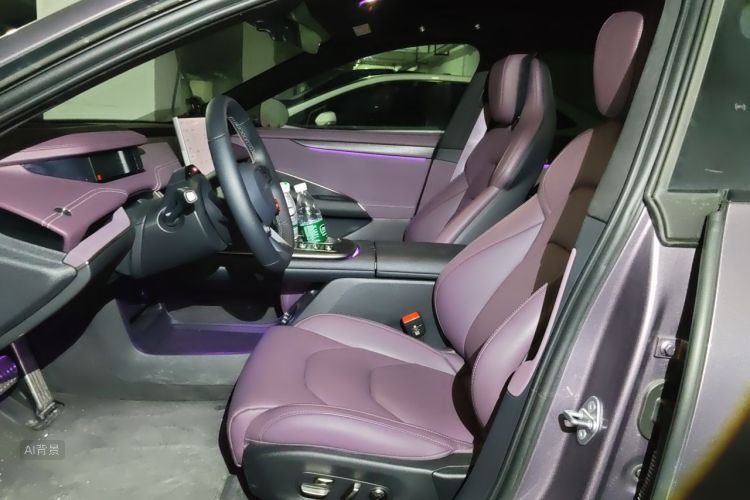 MI SU7 2025 immagine di auto #17