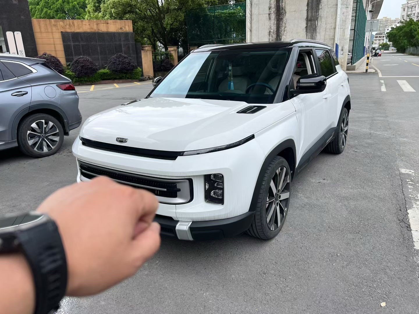 GEELY ICON 2023 car image 