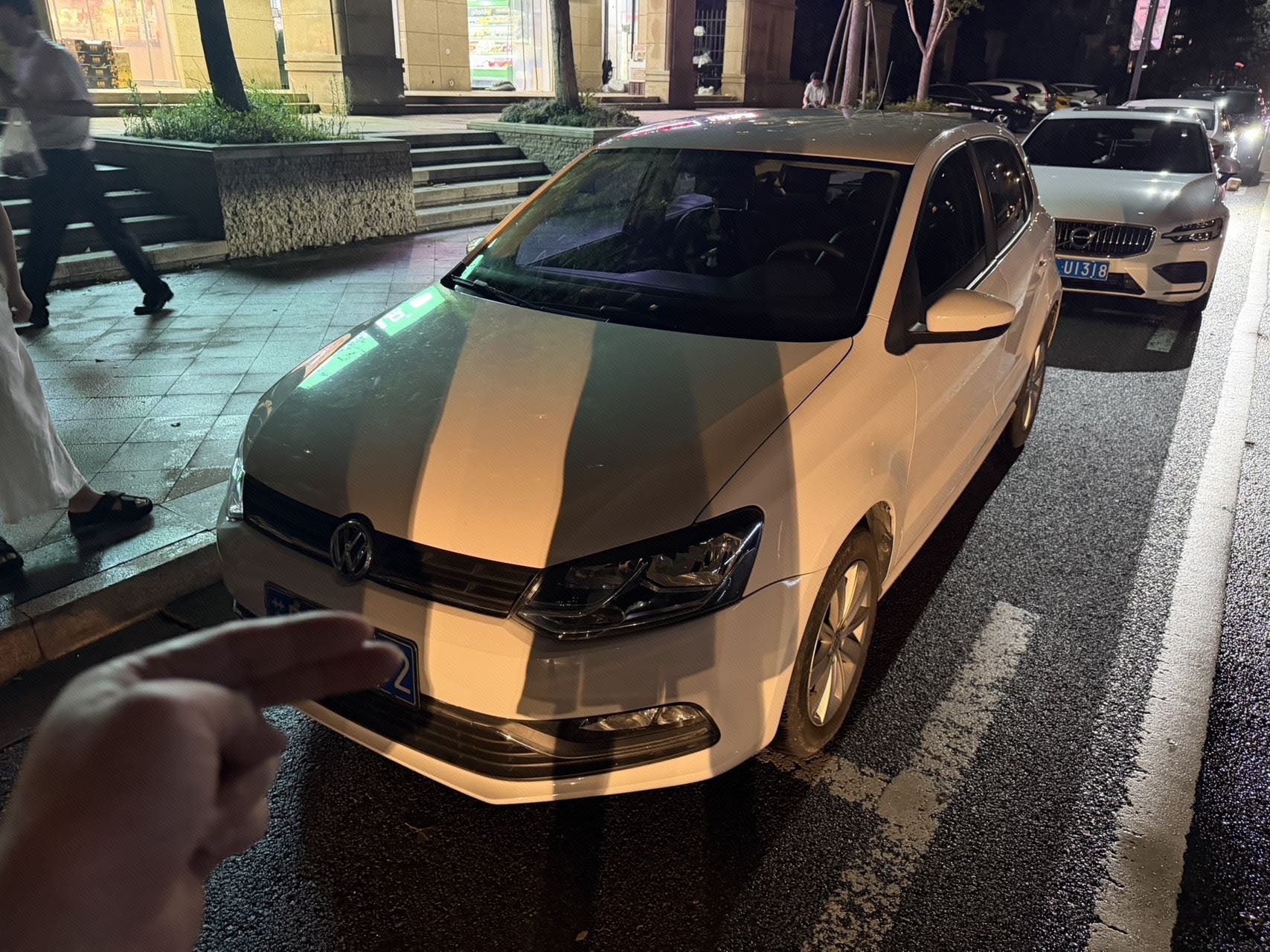 Volkswagen Polo 2016 Volkswagen Polo 2016 car image