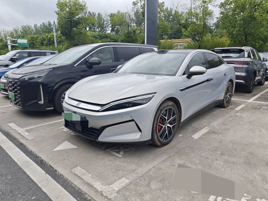 BYD HanL 2025 car image 