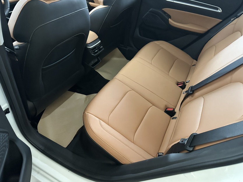 GEELY Emgrand 2024 #4 GEELY Emgrand 2024 car image #4