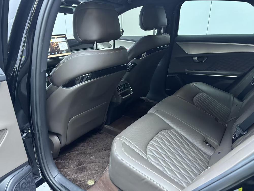 BYD Han 2023 car image #10
