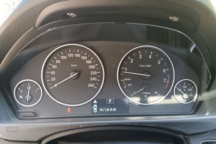 BMW 3 Series 2016 immagine di auto #13