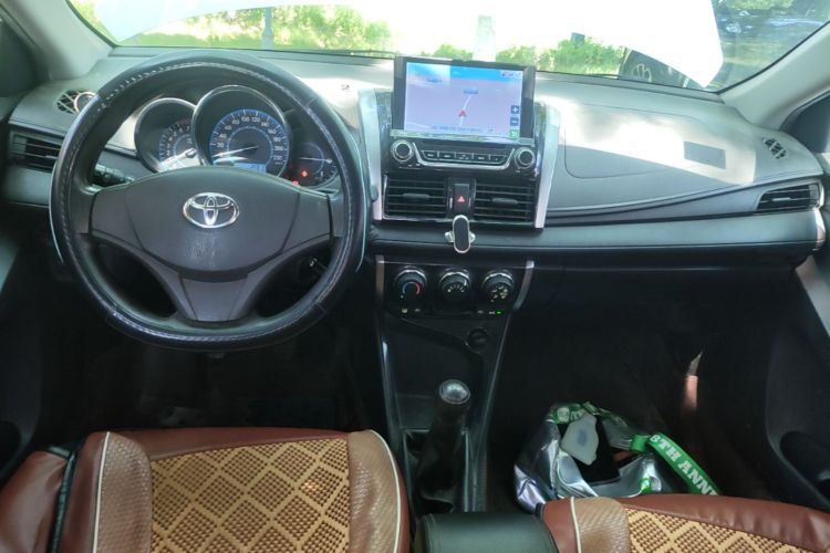 Toyota Vios 2015 car image #10